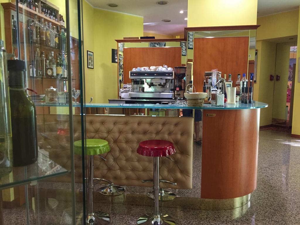 מונטפרנדונה Hotel San Giacomo מראה חיצוני תמונה